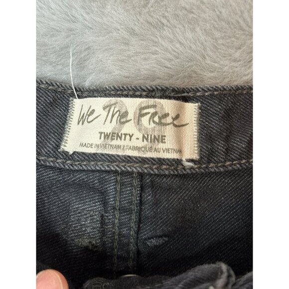We The Free Black 3" Women's 29" Distressed Denim Cut-Off Shorts - Picture 3 of 9